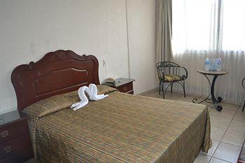 Hotel Costa Brava Guadalajara Esterno foto